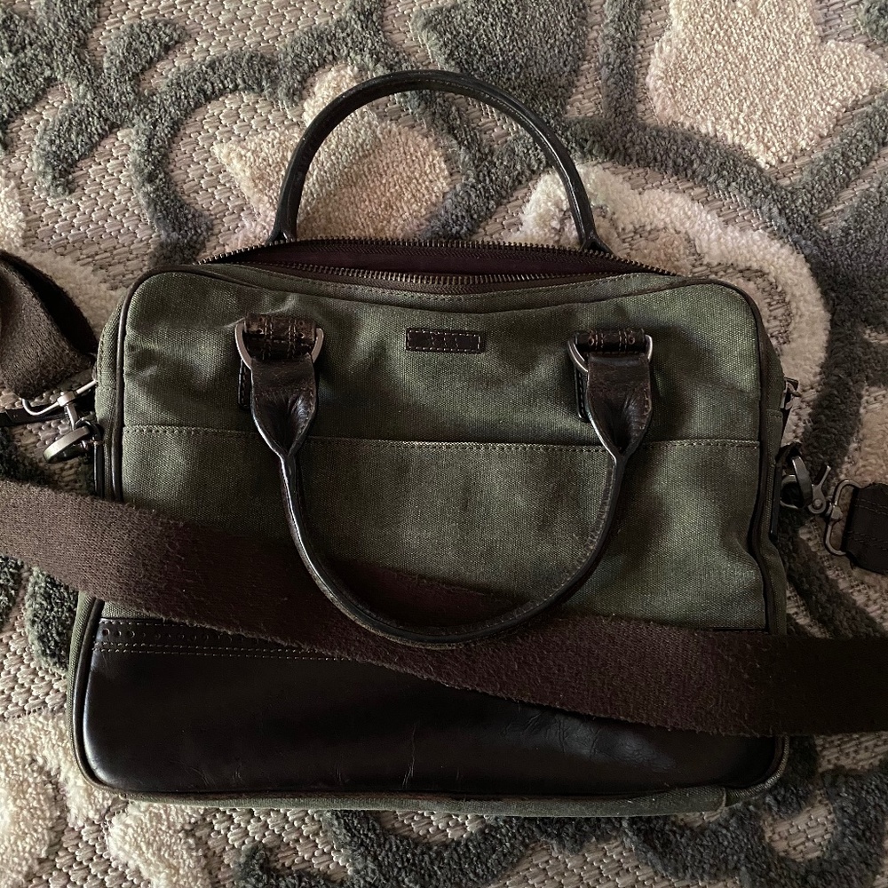 John Varvatos Computer Bag. Condition is Pre-owned